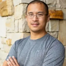 Portrait of Dr. Long Pham, DDS at Pegasus Dental Center in Guttenberg, NJ